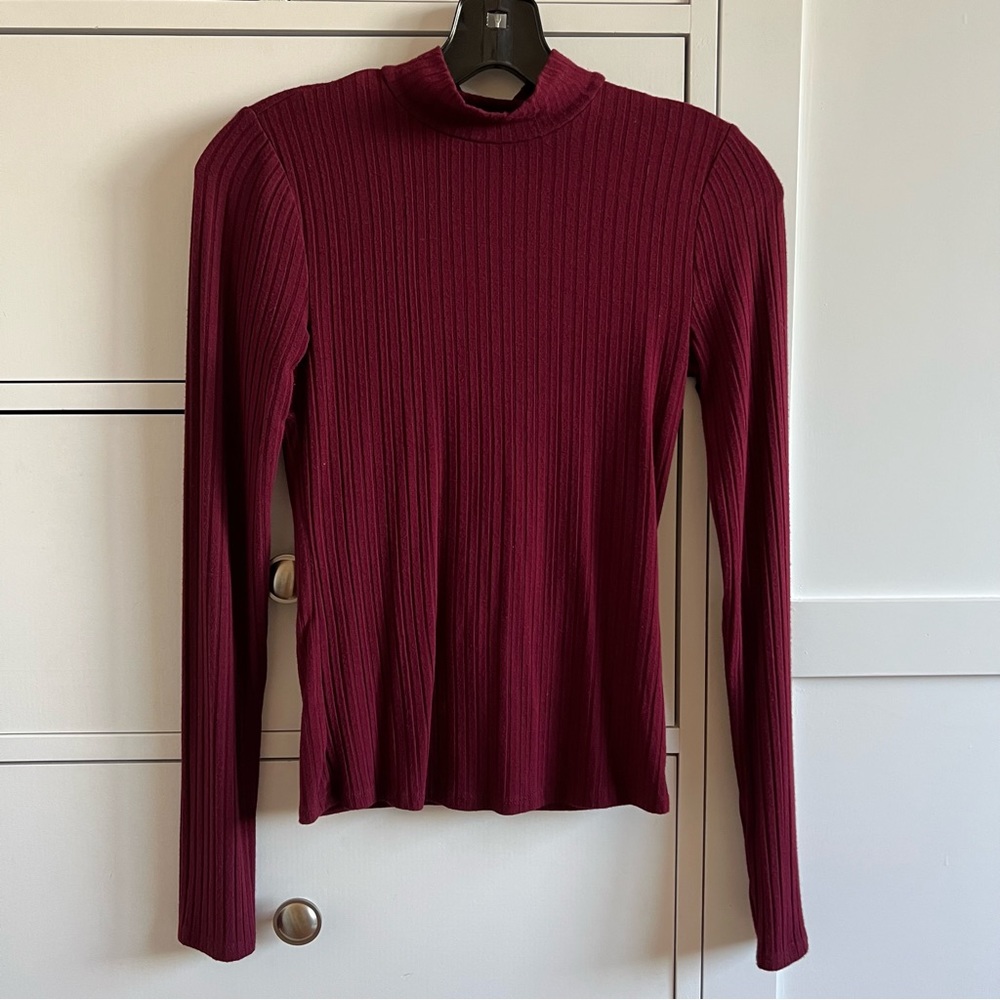 Forever 21 open back shirt